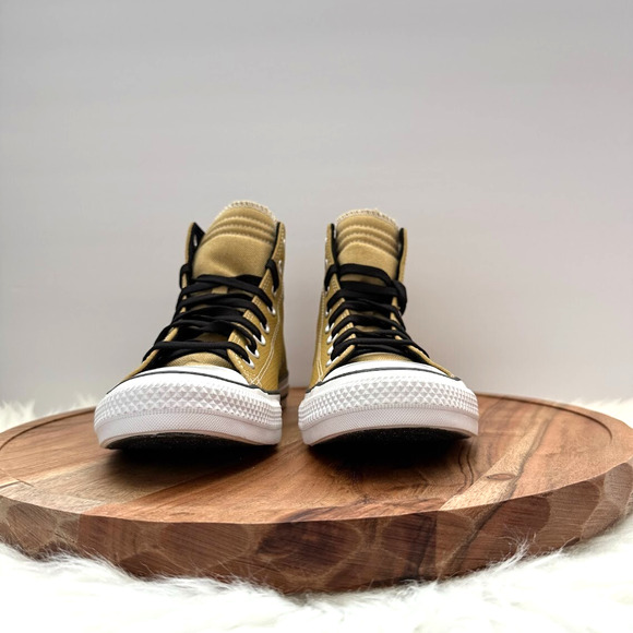 Converse Chuck Taylor All Star Hi Leather Size Men's 7.5 Women's 9.5 Dunes/Cape - Picture 4 of 10